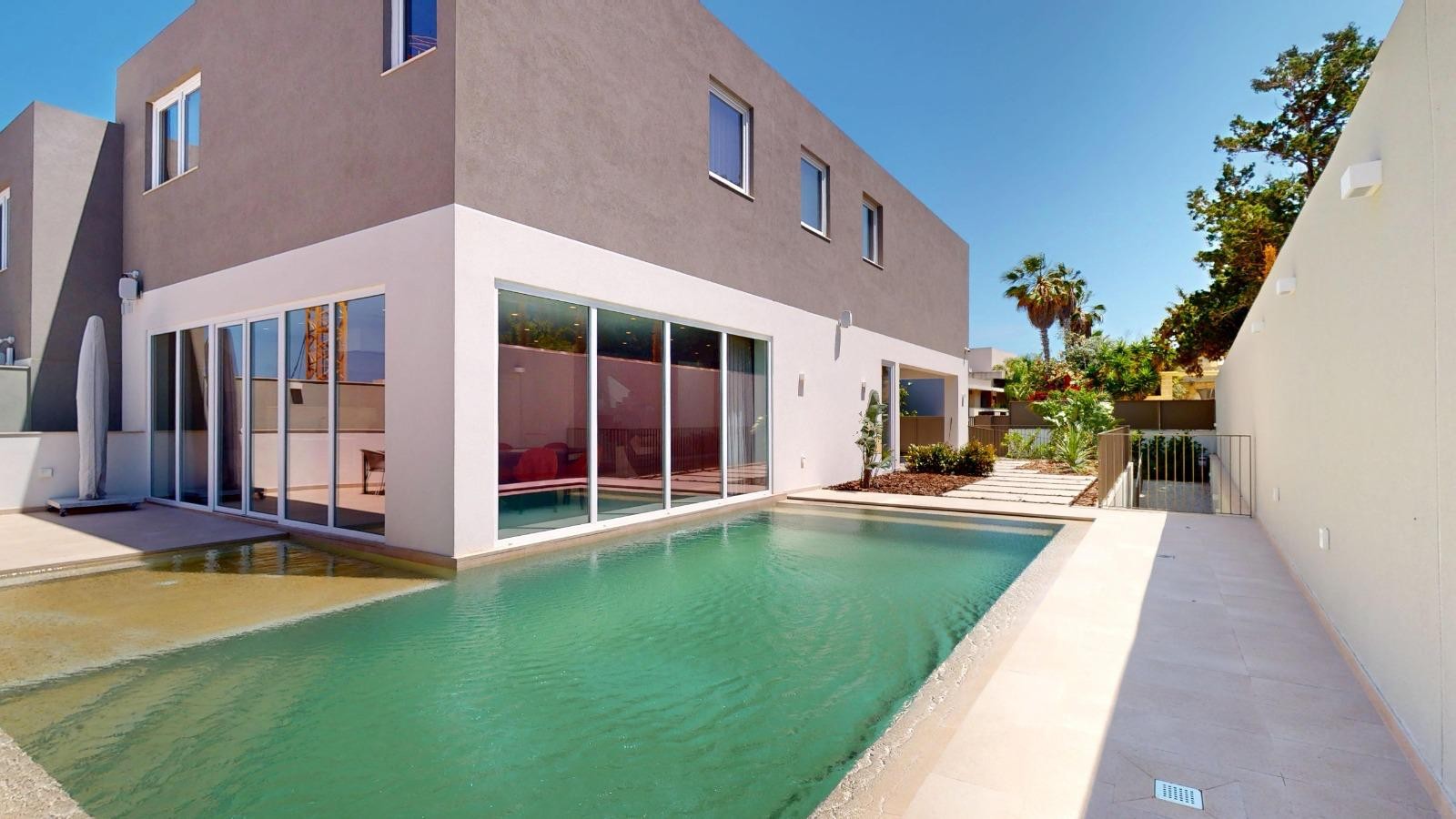 Property For Rent in Malta: Luxury new Villa with outdoor and indoor pool - Malta Luxury Homes