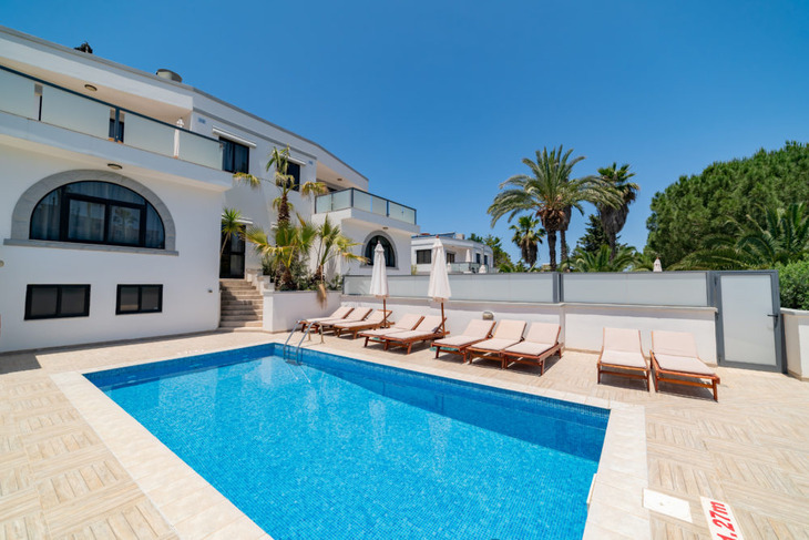 Property for Rent in Malta: Mellieha Villa with pool - Malta Luxury homes