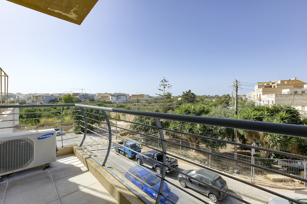 Property For Rent in Malta: Bright apartment with open views - Malta Luxury Homes