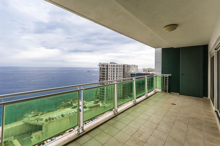 Property for Sale in Malta: Fort Cambridge Seaview apartment -Malta Luxury Homes