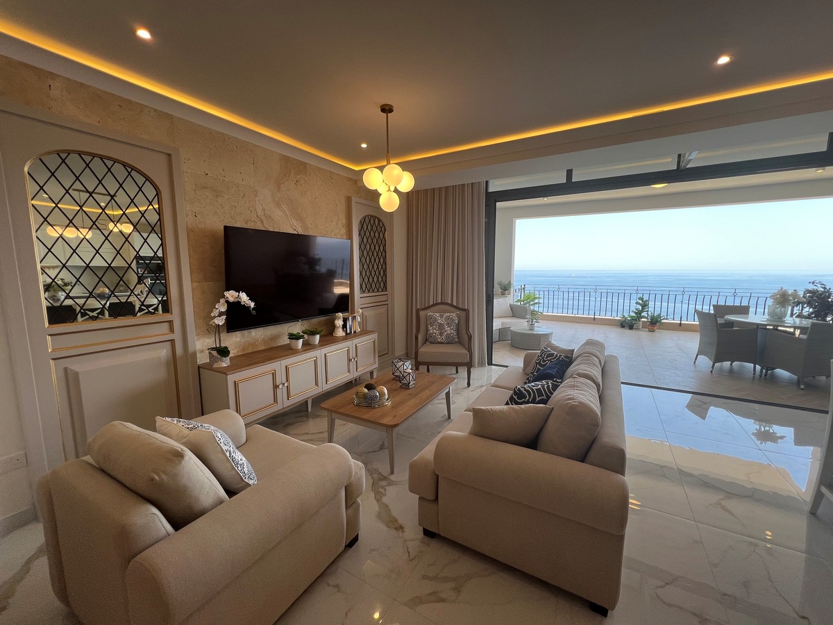 Property For Rent in Malta - Sliema luxury Waterfront apartment with sea views - Mal Luxury Homes